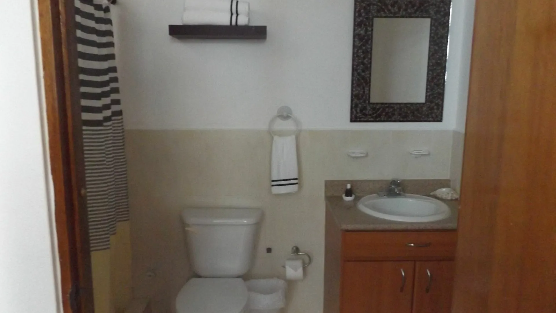 Front Beach Luxury Apartment Rincon 0*,  Puerto Rico