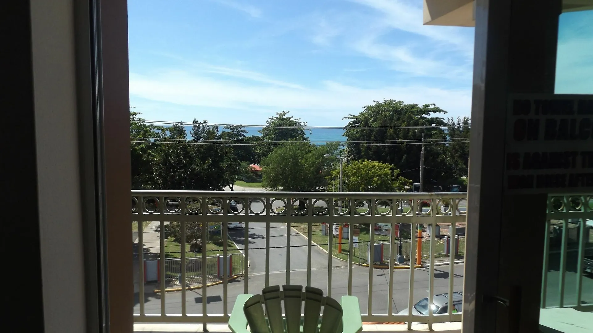 Front Beach Luxury Apartment Rincon